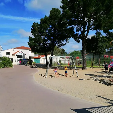 Campsite Mobil Le Rimbaud - 4/6 Pers - 2 Ch - 2 Sdb Saint-Jean-de-Monts